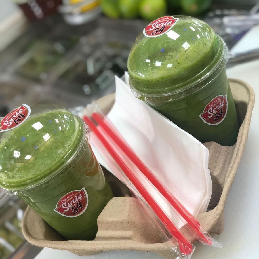 Green juice and natural juice cups with Serie 54 stickers